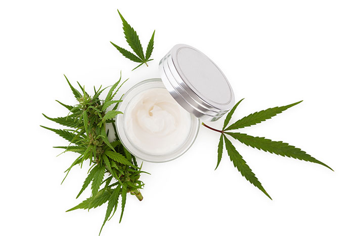 CBD Крем 900 мг от Pharma Hemp на топ цена се бори с акне, псориазис, екзема.