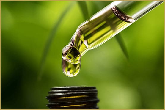 CBD Crystals 99.6% 5 g на невероятна цена може да се използва  като масло за външно приложение.