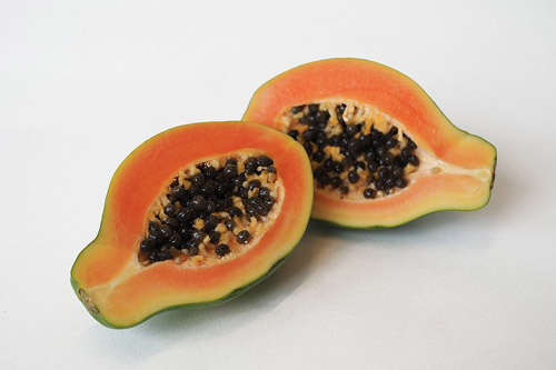 Papain Papaya Enzyme 100 мг 90 веге капсули на чудесна цена от Swanson помага за правилното храносмилане на протеините
