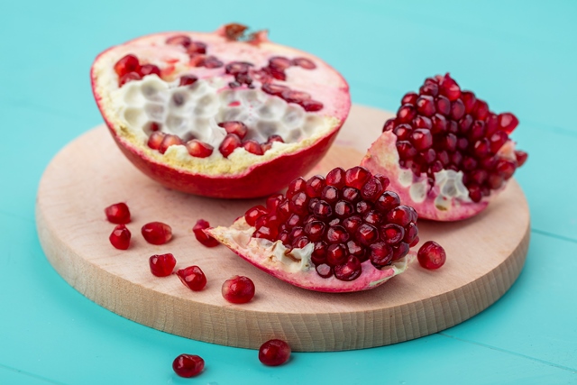 Pomegranate Extract 60 капсули от Swanson на супер цена съдържа екстракт от нар и екстракт от китайска смрадлика, съдържащи силни антиоксиданти. 