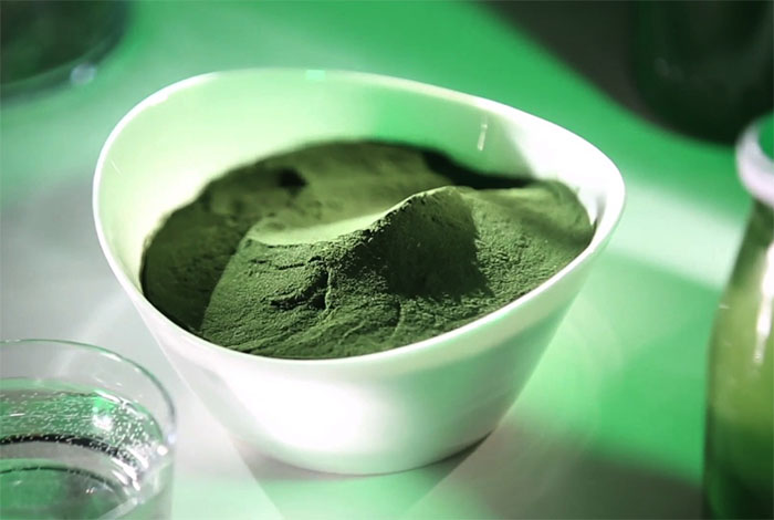 Спирулина 100 капсули на неповторима цена съдържа много протеини, витамини, минерали, киселини, антиоксиданти.