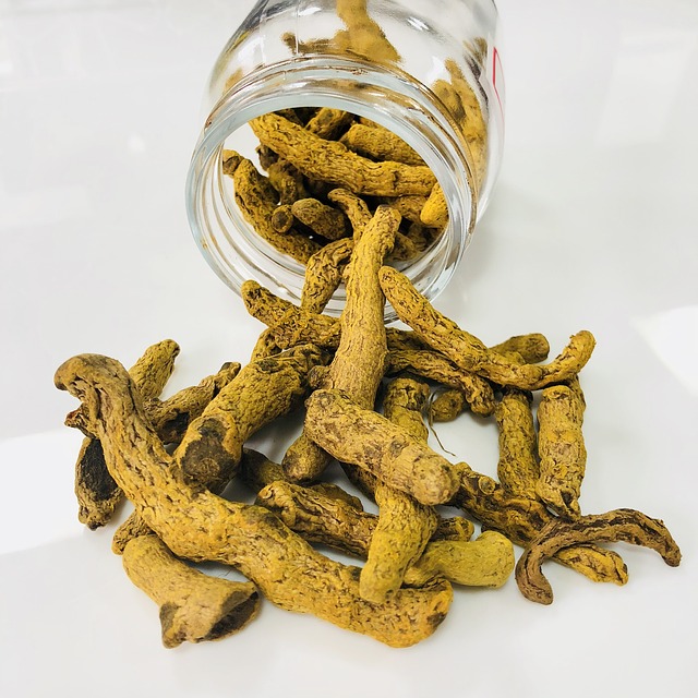 Curcumin Turmeric Extract 500 мг 60 капсули на топ цена от Haya Labs е мощен антиоксидант и подобрява имунитета.