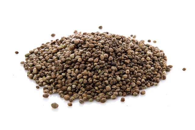 Hemp Oil 1000 мг 90 гел-капсули на топ цена от OstroVit подобрява мозъчната функция