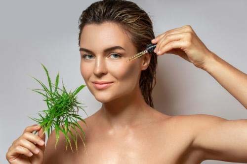 Бенокан CBD крем с Канабидиол 50 мл на добра цена от NaturPharma подхранва и регенерира кожата
