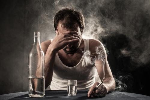 Рибостеин е хранителна добавка с Л-цистеин за намаляван вредото въздействие на алкохола и цигарите върху организма и черния дроб.