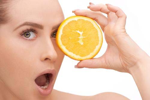 Vitamin C 1000 мг 100 гр на супер цена от Vitabay поддържа здрава кожата